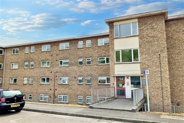 Leyburne Road, Dover, CT16